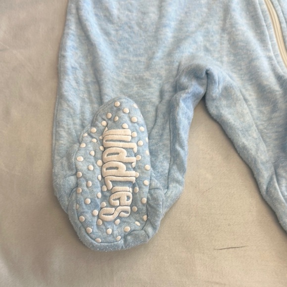 Juddlies - Breathe Easy - Light Blue Baby Onesie - Picture 5 of 7